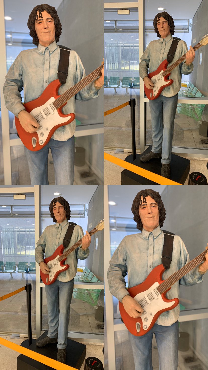 estatua flaco 2