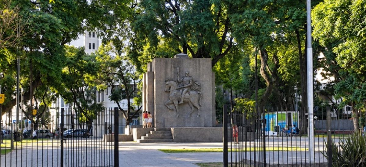 plaza echeverria villa urquiza
