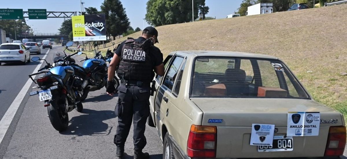 auto robado villa urquiza