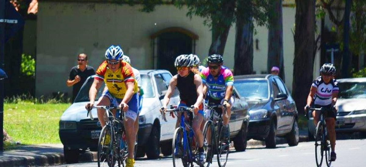 ciclistas parque sarmiento