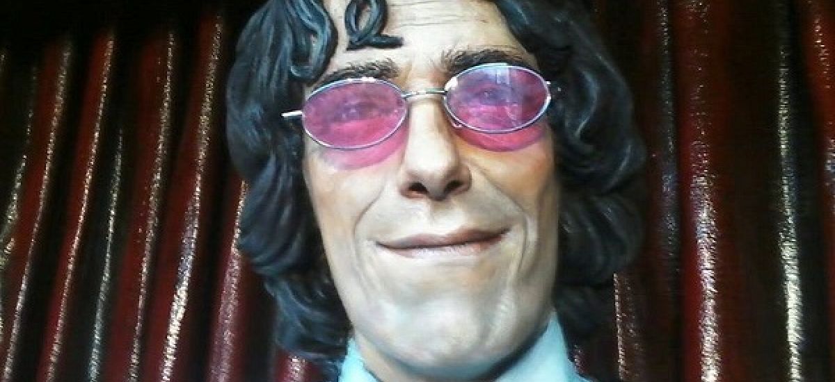 spinetta estatua