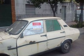 autos abandonados comuna 12
