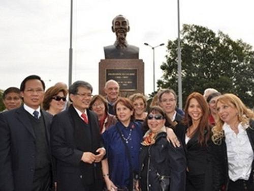 monumento a Ho Chi Minh