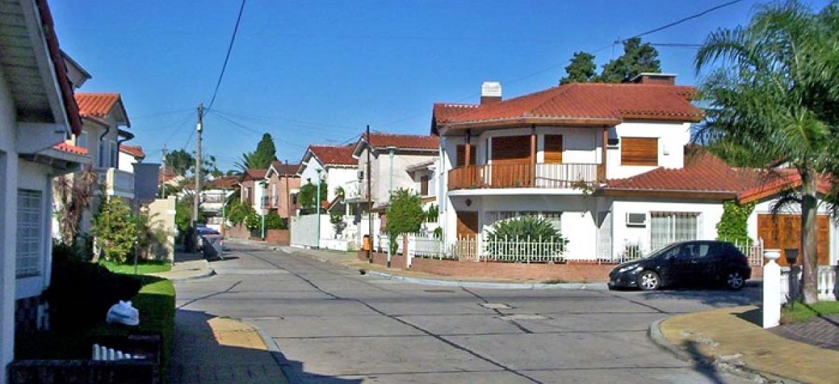 barrio cornelio saavedra